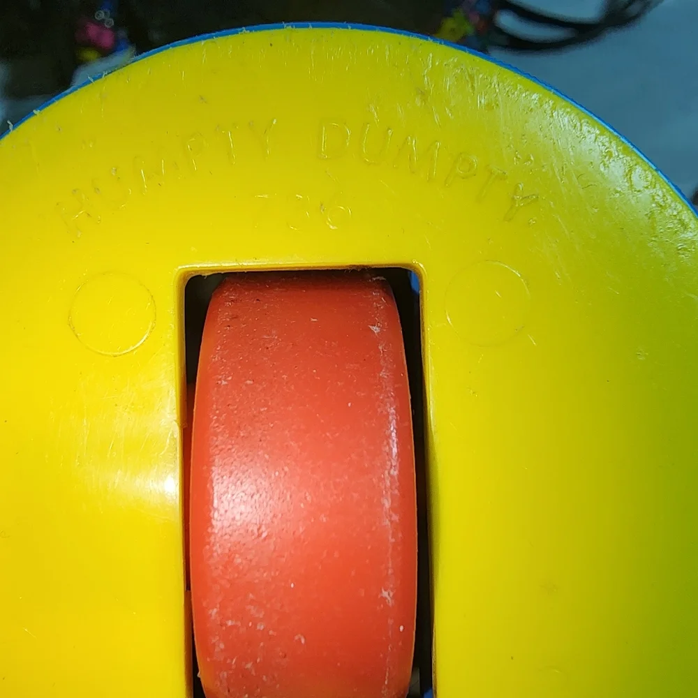 VINTAGE FISHER PRICE EUC HUMPTY DUMPTY #736 RARE PULL TOY